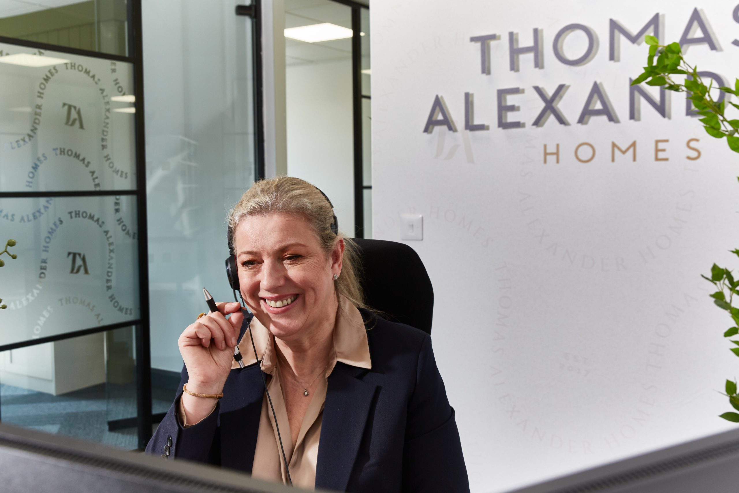 https://thomasalexanderhomes.co.uk/wp-content/uploads/2025/07/TAHOMES-295-1-scaled.jpg